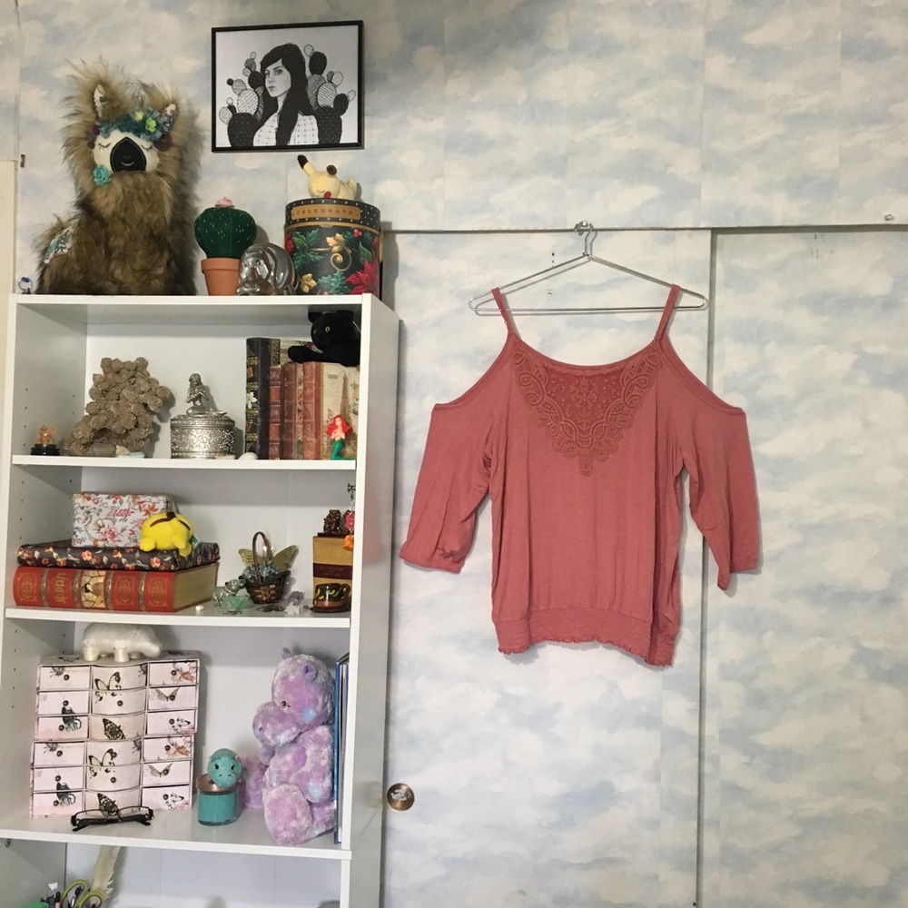 Maurices L OPEN SHOULDER Smocked Top